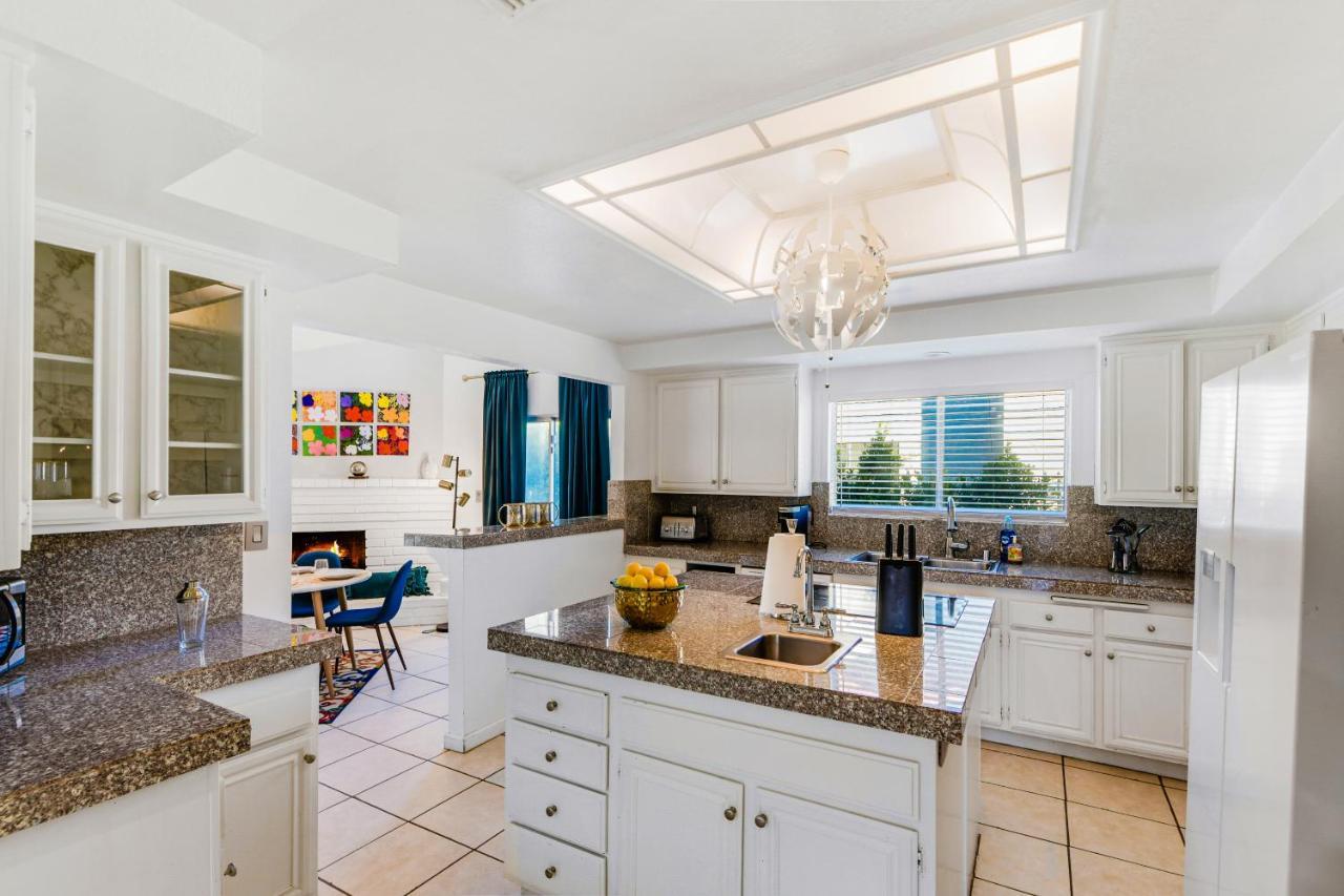 Desert Pool House: Sun, Swim, Sip & Stay Indio Extérieur photo